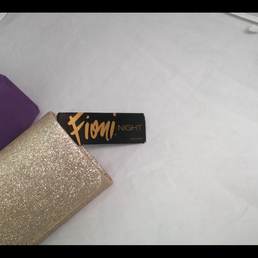 NWT Sparkly Gold Clutch - Picture 2 of 4